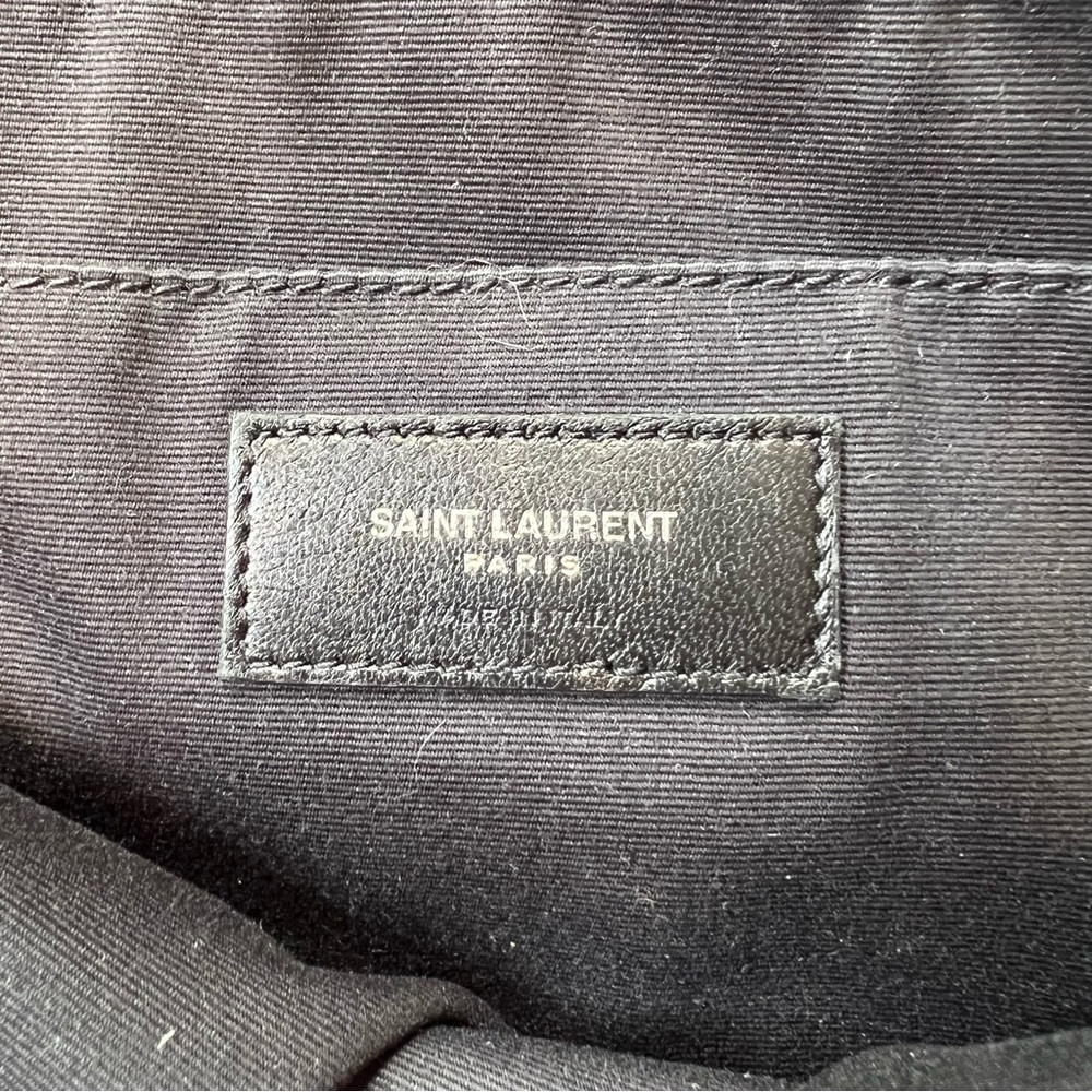 Saint Laurent Lou Crossbody Camera Bag Grey - Picture 8 of 15